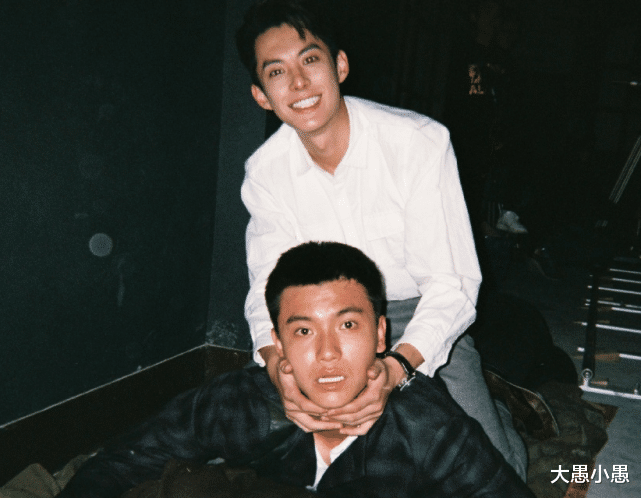 【发型】发型对男生有多重要？“最帅道明寺”剃寸头后，这差距也太大了