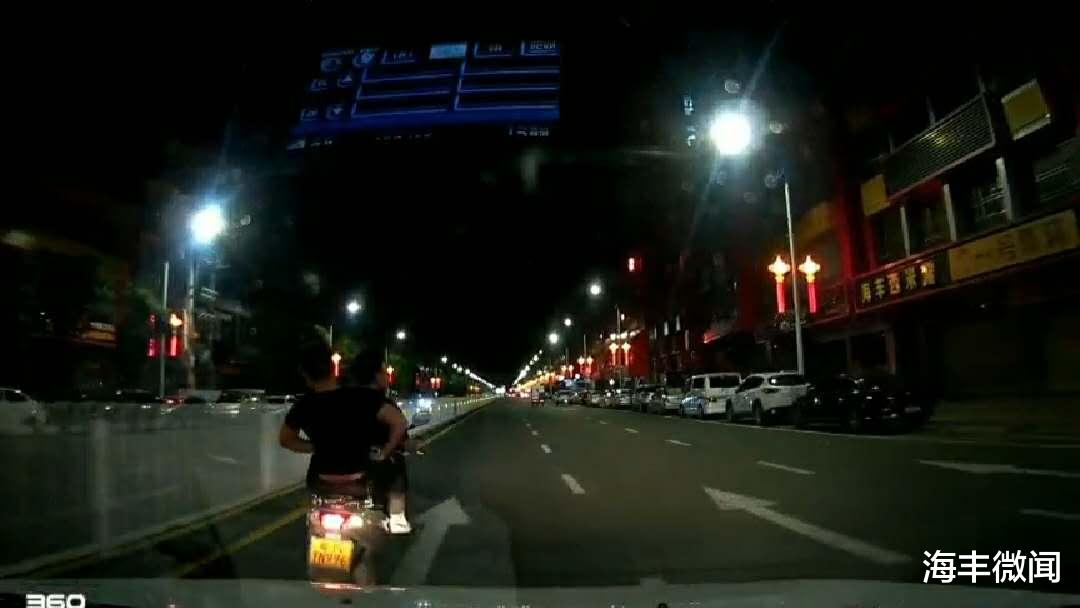 海丰微闻|海丰这两男子谁认识？这样开车！