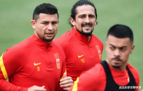 国足|国足再现年龄造假!洛国富或遭恒大清洗,北京人和或将退出中甲