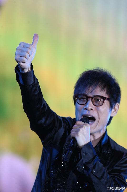 #演唱会#出道40年的音乐教父,歌曲红遍大江南北,如今演唱会却无人捧场
