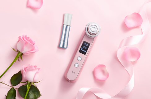 护肤品|宁静在节目中送每个人价值万元面霜，70后的她护肤品都用的什么？