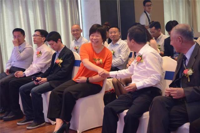 富士康|国内新代工巨头崛起，郭台铭始料未及，创始人曾是富士康打工妹