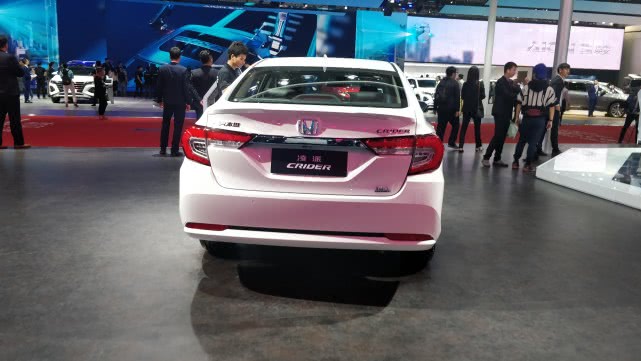 「本田凌派」2020款本田“凌派”即将上市,4升油耗,轴距2730米,想不火都难