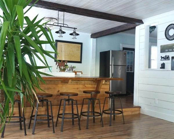 |不要餐厅了?砸掉厨房半堵墙,超大吧台做餐桌,这样改超赞!