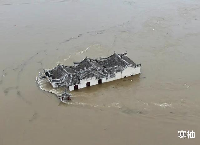 观音阁|屹立长江江心700年, 今年“最任性钉子户”再临挑战, 能否挺过去？