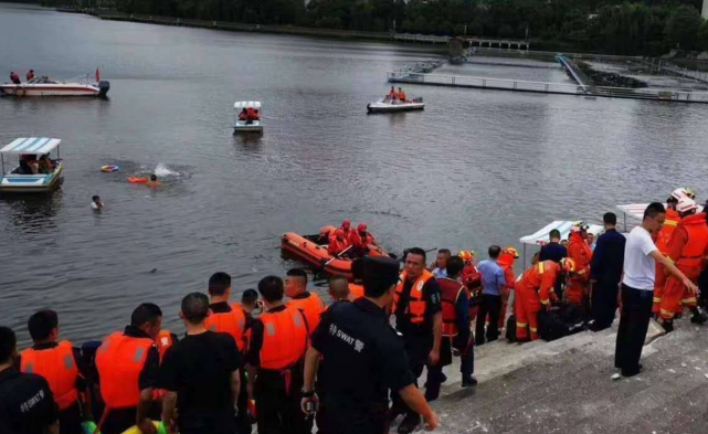 贵州▲2020年高考，刚开考第一天，安徽、贵州两地就发生了两件大事