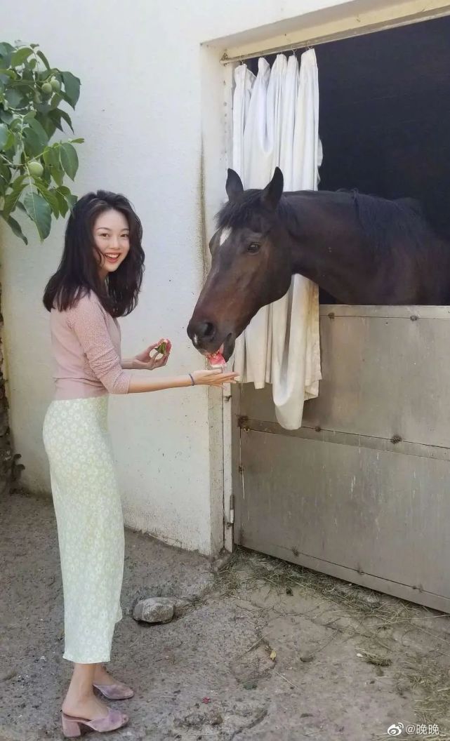 豆瓣|从豆瓣网红到艺术名太，一张生图让她的形象全毁？！