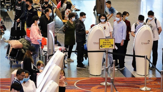 #美国#北京时间5月20日12时，美国疫情疯狂暴发，美媒哀叹：有疫苗也救不了美国！