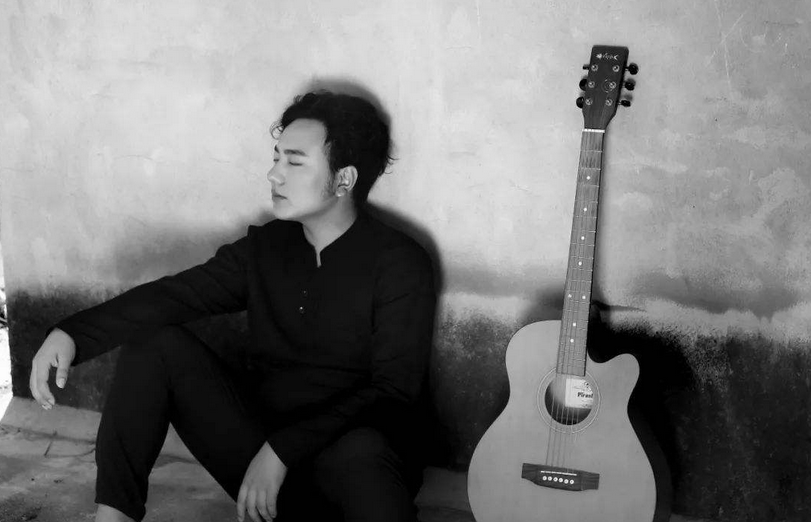 阿木|《点歌的人》：海来阿木演唱经典民谣，词曲悠扬令人记忆深刻