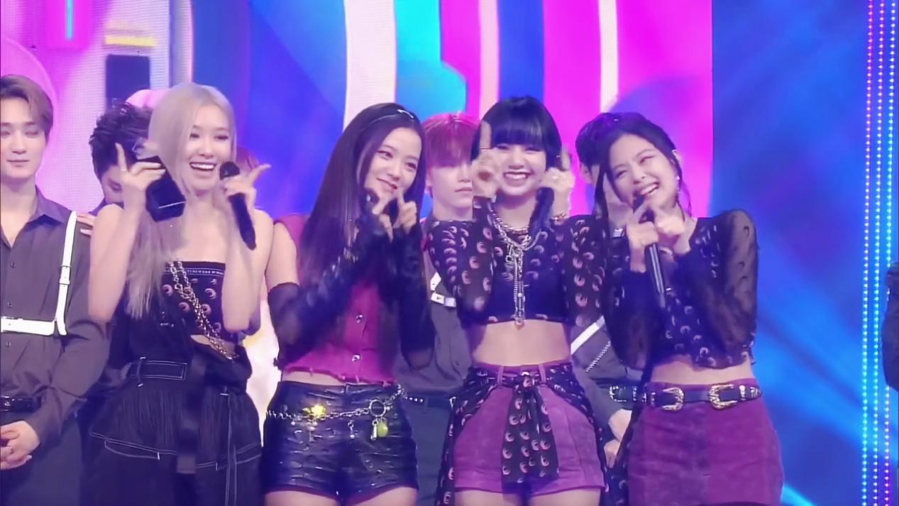 腰带|Rose的腰真细啊，Jisoo的发带都可以拿来当腰带