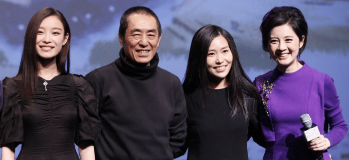 张艺谋|70岁张艺谋近照，隐藏了37年的大女儿，原来是我们熟悉的她啊