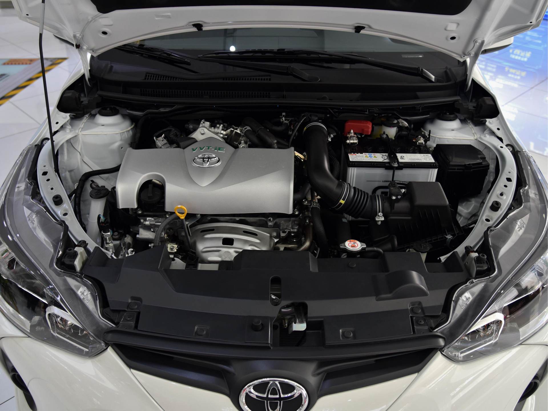 cvt|丰田“实力派”代步车！比飞度时尚，搭四缸机+5.1L油耗