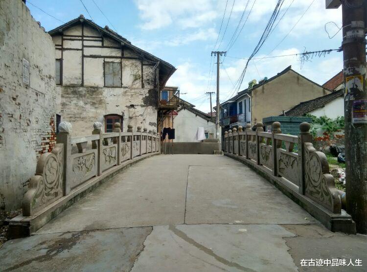 『上海市』上海这条百年老街正在消逝，老屋已是荡然无存，古镇保护路在何方