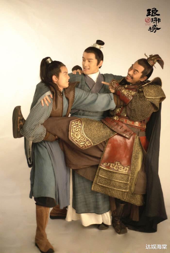 胡歌|胡歌又双叒叕拉仇恨了,知名男星自曝:我老婆更喜欢跟胡歌谈恋爱