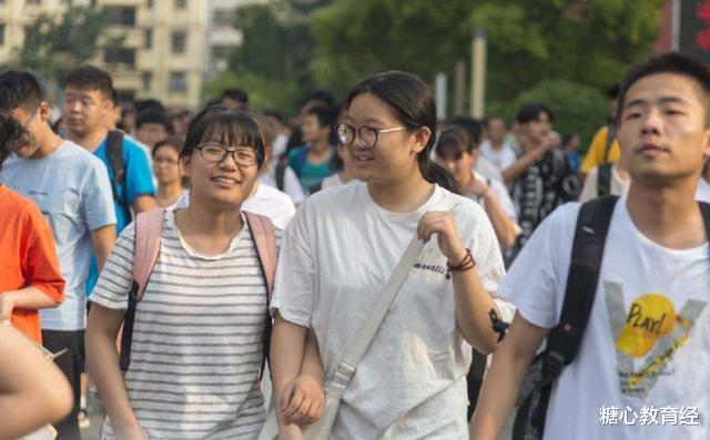 大学|高考480分被民办院校录取，开学一个月后，女儿含泪选择复读