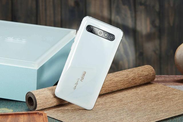 三星|手机满意度榜单揭露消费心态：嘴上说高性价比真香，打分却不这样