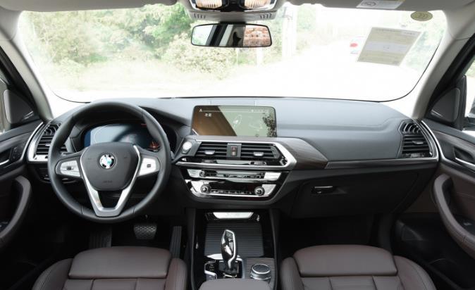 宝马X3|不要奔驰GLC而选了宝马X3，3600公里后，车主说了原因！