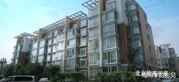 在《人民的名义》中，各位领导的“住房”大有文章，有的别墅，有的接地气