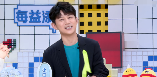 泰勒·斯威夫特■陈乔恩点赞希林娜依高，欧阳娜娜是希林的同学，翻唱主题曲有点甜