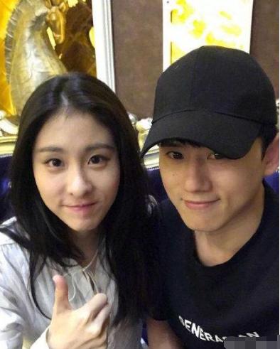 『谢娜』23: 01，24937条恶评的谢娜正式发文宣布和张杰离婚? 张杰回应了啥?