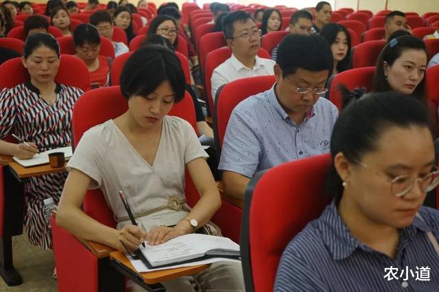 社保|“千万别自己去交社保，不然亏大了”，社保个人缴费有什么弊端？