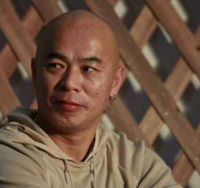 熊欣欣|剧组找来“天价鱼翅”道具，谁料演员毫不知情，一口下去赔了80万