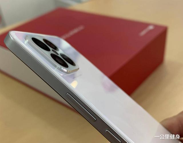 iPhone|iPhone 13曝光，浴霸设计却被华为nova8 SE抢先