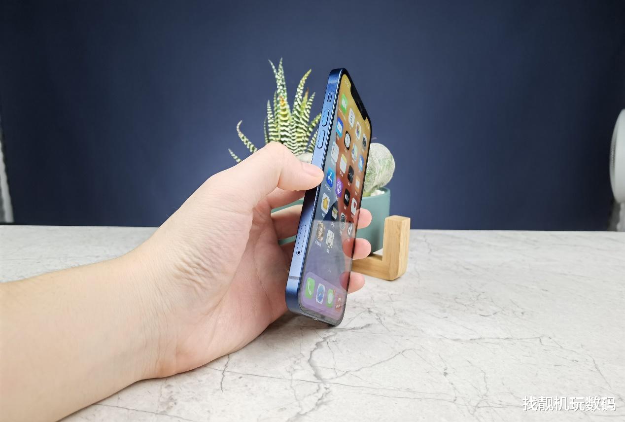 iPhone X|干掉曲面！三星S21再曝光：全系直面屏