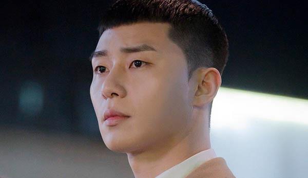 华晨宇▲这部韩剧开创了“烂腰式”烂法，却创下收视率top2纪录