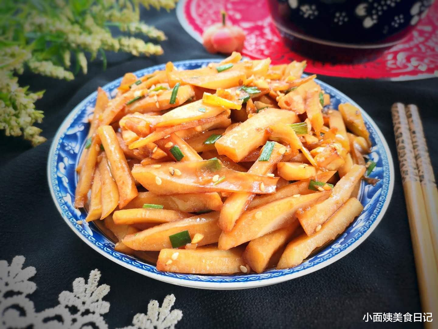 莲藕：这碱性蔬菜夏天最该吃，滋补又养胃，隔天吃一次，家人抵抗力很好