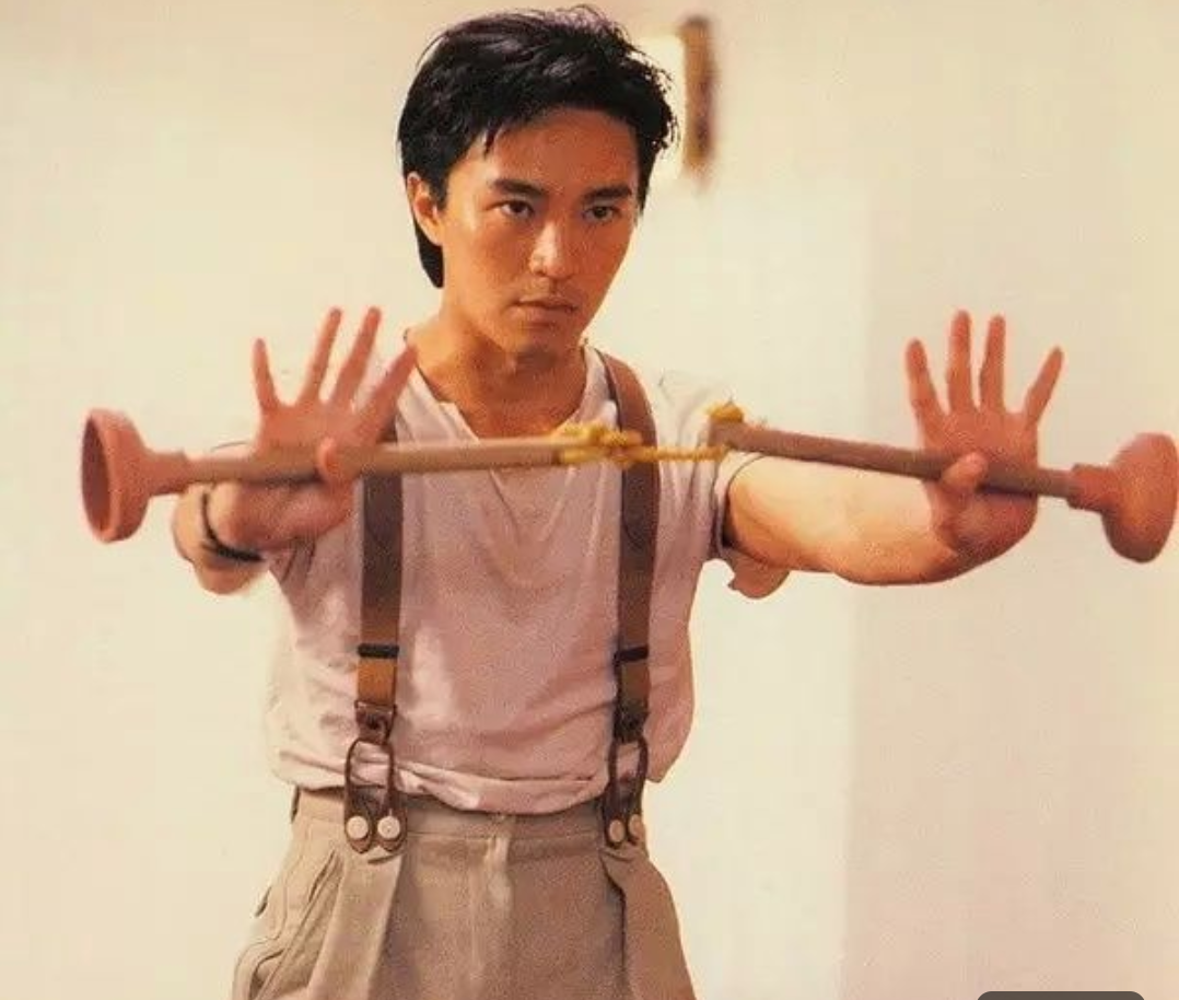 『李小龙』所谓领“国家工资”4位明星, 前3位大家都能接受, 最后一位凭啥?