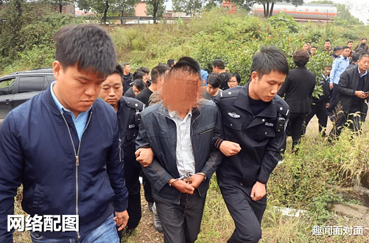 趣闻面对面 婚外情酿惨案：安徽男子持刀上门要带情人私奔，砍伤其儿子被丈夫兄弟俩夺刀砍死