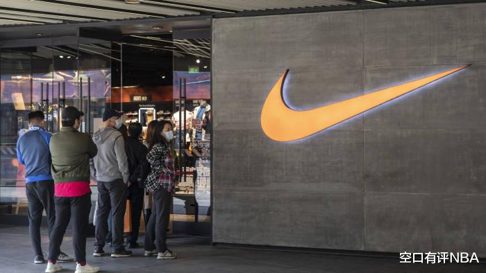 【退市】跳楼价!耐克再这么搞下去,安踏李宁还怎么活?