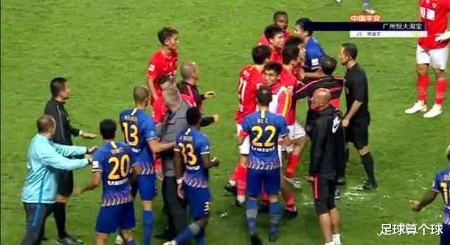 广州恒大|恒大1-2!卡帅怒斥费南多钟义浩,郑智警告苏宁球员+怒踢水瓶