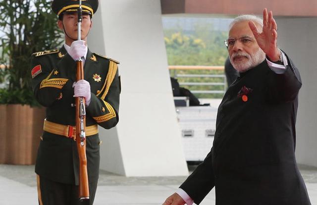 『印度』一旦开打中国导弹储备仅够两天?连俄罗斯也看下去:可以试看看