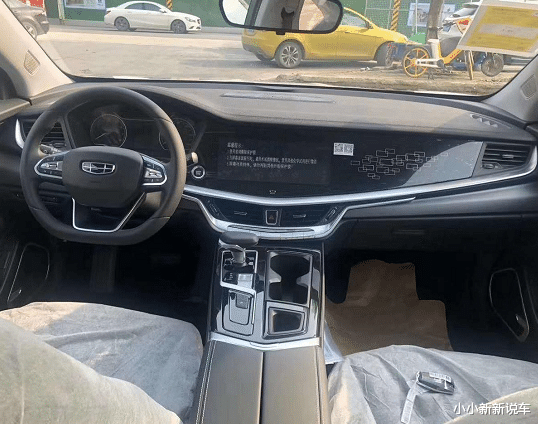 吉利汽车|全新吉利博瑞现身,换装黑色车标+沃尔沃S60前脸,配湿式双离合!