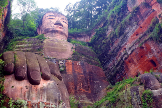 「乐山大佛」亚洲最“疯狂”的5座建筑，乐山大佛上榜，看到最后一个我呆了