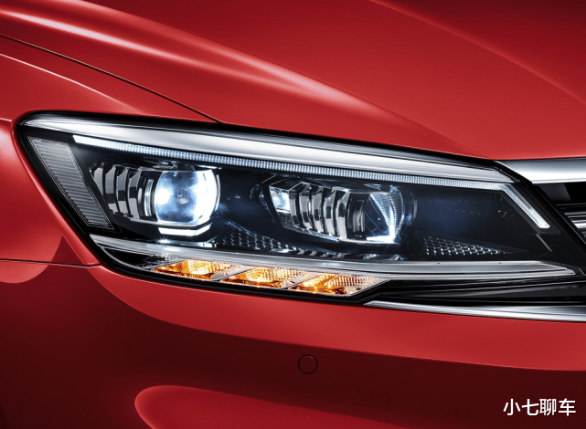 大众汽车▲大众终于“低头”了！比本田思域帅气，百公里油耗5.4L，14.29万起