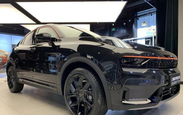 摇号■吉利“黑武士”月底上市，外形酷毙，搭2.0T+爱信8AT，6.7S破百