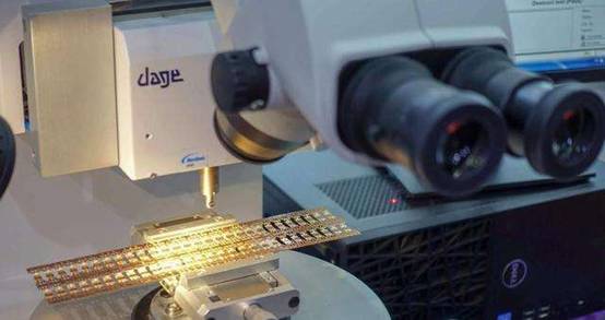 光刻机|荷兰职员：逼迫中国自己造芯片不明智，光刻机也无法脱离中国技术