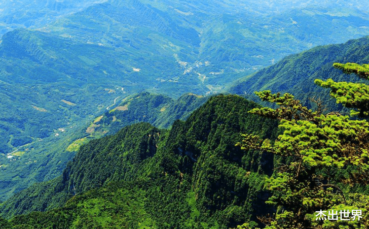 |中国著名的四大名山，爬过两座算合格，要是全部去过就算厉害了