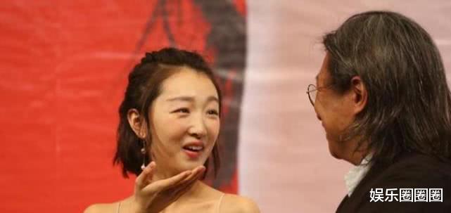 [周冬雨]隐藏八年之久，周冬雨家庭情况曝光，令人不敢相信