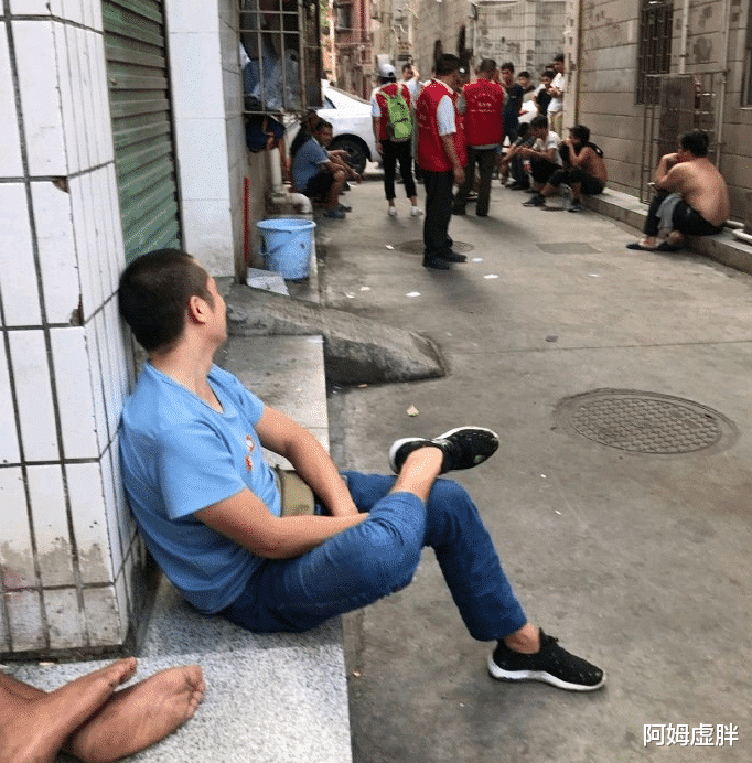 『』弟弟要“放弃高考”走单招专科，女子求建议被怼，“这是害了他一辈子”