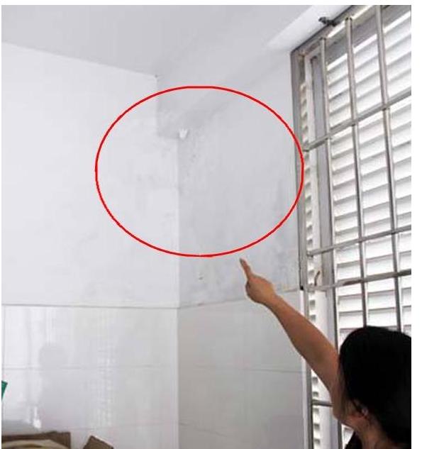 ▲新房入住流尽了眼泪，前前后后连撞14大坑，房子毁了钱也没了