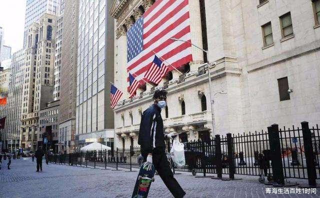 美国|美国乱成一锅粥，白宫政府拿不出救济金，特朗普和佩洛西吵起来了