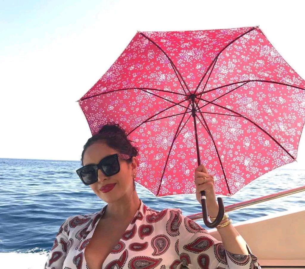 瓦妮莎|不到半年,瓦妮莎就谈恋爱了?这一举动疑是她有新恋情