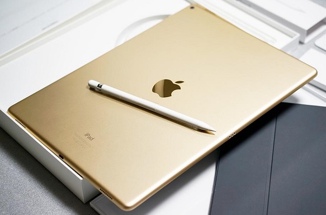 华为：华为、苹果再次交手，销量数据新鲜出炉，没想到差距如此大