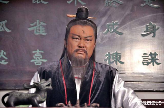 「包拯」世界首富看到族谱,喊道:我是包青天29代嫡孙,立即给中国捐款