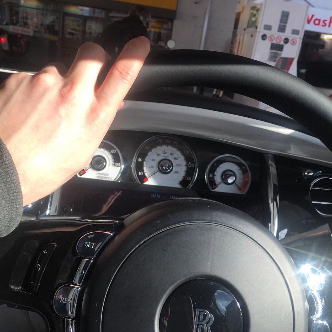 微信|?微信朋友圈“六不晒”，否则会带来不必要的麻烦，发了赶紧删掉