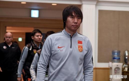 #国足#国足战上港锋线首发预测，艾克森两锋线搭档浮现，虐菜大师或沦为替补